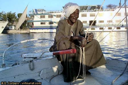 34.- aswan, feluca captain