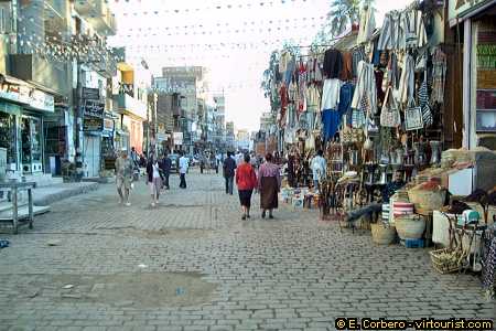 37.- aswan, strolling