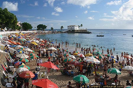 40/46.- Salvador da Bahia, beach in Barra 