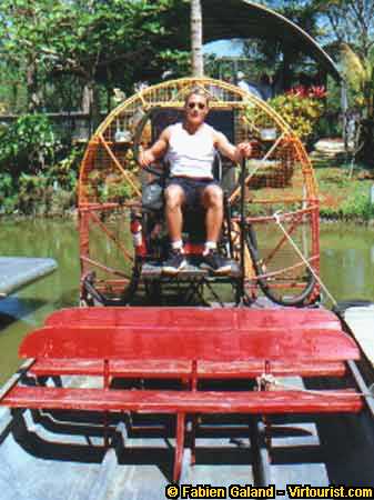 Everglades, The flat bottom