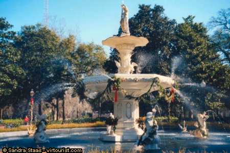 Savannah, Fountain