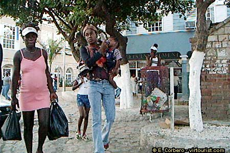 38/40.- Montego Bay, downtown, people 3