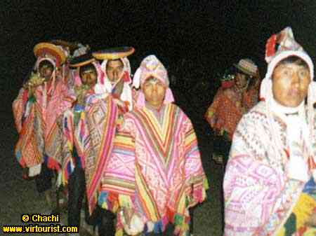 25.- Ponchos 