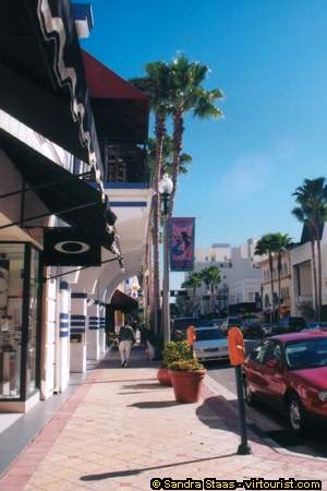 Palm Beach Area. West Palm Beach, Clematis Street