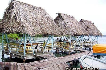 Bocas del Toro, beach restaurant in Bastimento