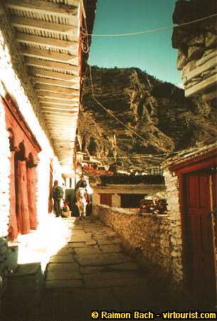 Annapurna Circuit, Dhavlagiri