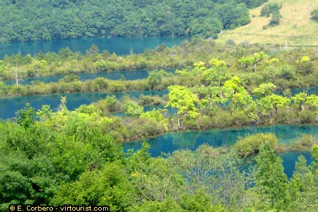 Jiuzhaigou Valley, Shuzheng Lakes