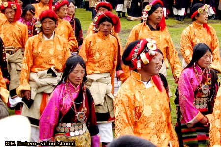 Litang Horse Festival, parade