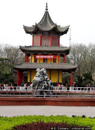 36/40.-Xian, Geming Park