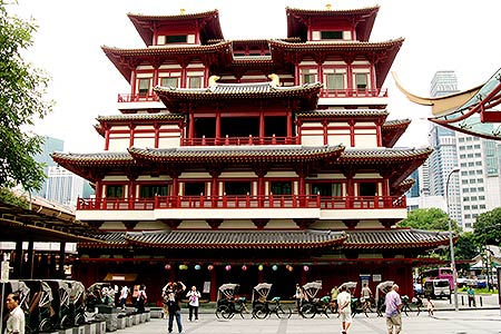 Singapore Temple Picture on Singapore  Chinatown  Buddha Tooth Relic Temple  Virtourist Com