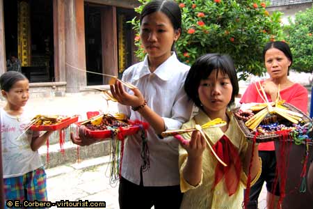 Thay Pagoda, vendors