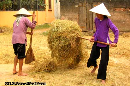 Thay Pagoda, peasants