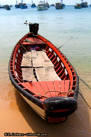 42.- Phu Quoc, Hon Thom Island, boat