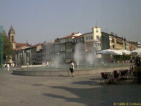 27/43.- Braga, Arcada Fountain 