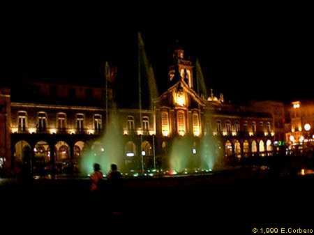 36/43.- Braga, Arcada Fountain by Night 