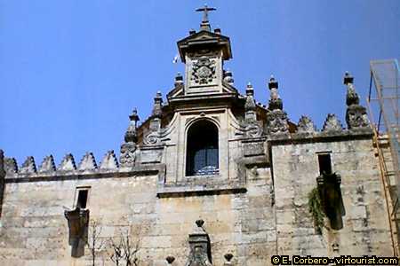 25/36.- Cordoba, a churchs detail