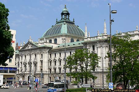 38.- Munich, Justizpalast
