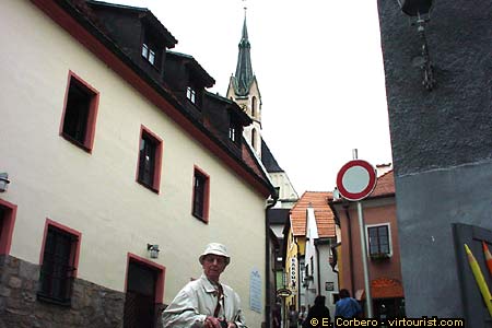 Cesky Krumlov, narrow street