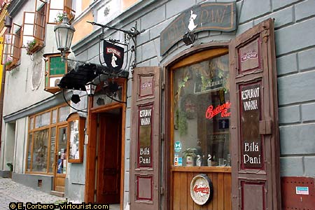 37/41.- Cesky Krumlov, shops 2