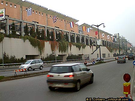 20/29.- Milan, the International Fair